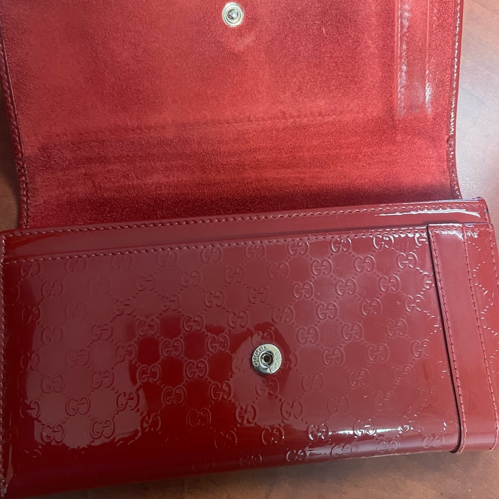 Gucci Micro Guccissima Long Patent Leather Wallet - Picture 8 of 13